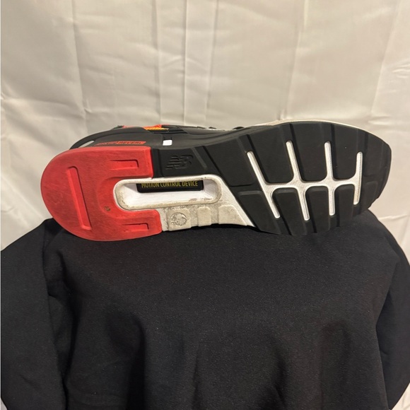 New Balance Orange, Yellow & Black Gradient Runner - Picture 8 of 9